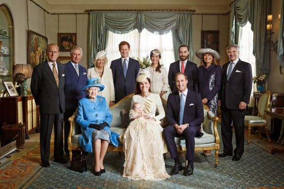 The-official-portrait-for-the-christening-of-Prince-George-Alexander-Louis-of-Cambridge-photographed-in-The-Morning-2516408