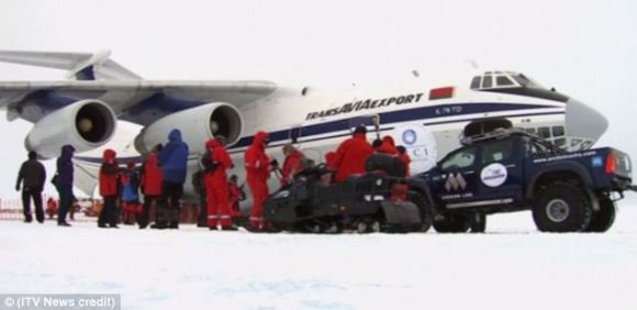 article-2511857-19965D7E00000578-712_634x309