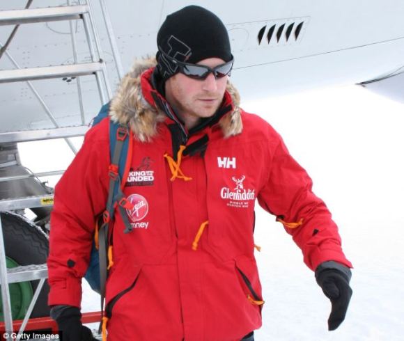 article-2511857-19967E0900000578-921_634x536