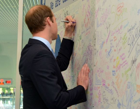 article-2511987-1995E1FE00000578-299_966x754