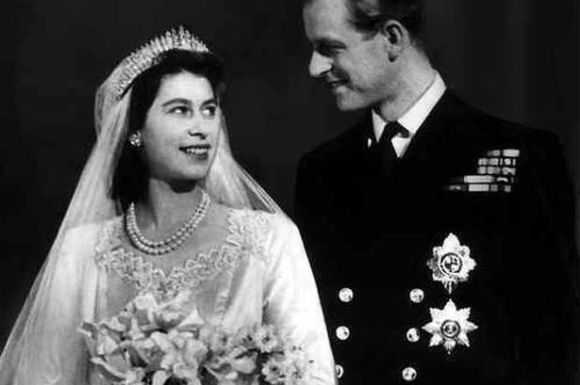 image-12-for-queen-elizabeth-ii-marries-the-duke-of-edinburgh-20-november-1947-pix-mirrorpix-gallery-2888179-321724