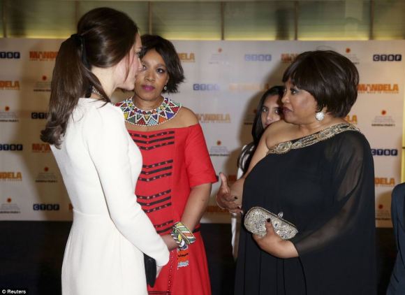 The Duchess meets with Mandela's daughters, Zindzi (right)