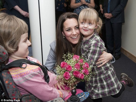 article-2519394-19E9393600000578-71_634x474