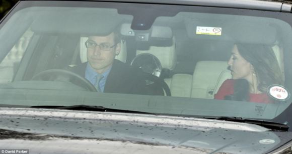 article-2525832-1A2E52BE00000578-669_964x511