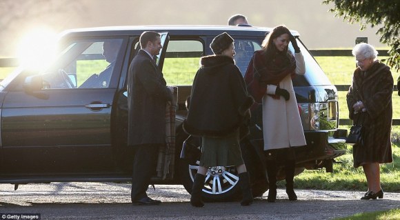 article-2529140-1A48502100000578-744_964x531