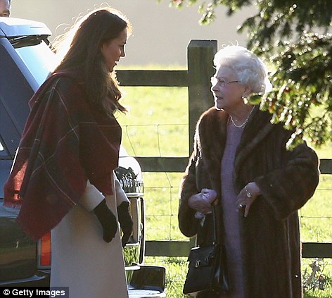 article-2529140-1A48545C00000578-863_472x423