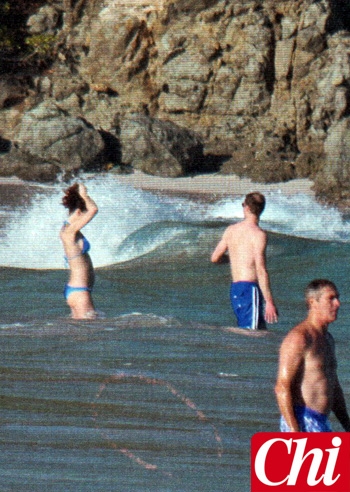 kate middleton pregnant baby bump mustique