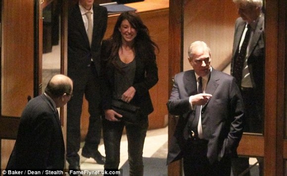 article-2576856-1C24F95C00000578-521_634x390