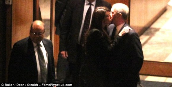 article-2576856-1C24F9A700000578-888_634x321