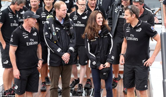 article-2602020-1D03A72700000578-202_964x564