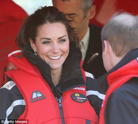 article-2603524-1D11148D00000578-809_470x423